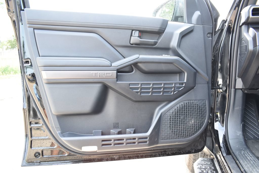 Used 2025 Toyota 4Runner TRD Off-Road AWD/4WD image 8