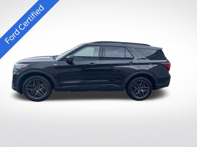 Certified 2025 Ford Explorer ST-Line w/ ST-Line Street Pack AWD/4WD image 2