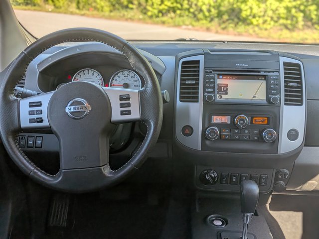 Used 2020 Nissan Frontier PRO-4X w/ Pro-4x Utility Package AWD/4WD image 31