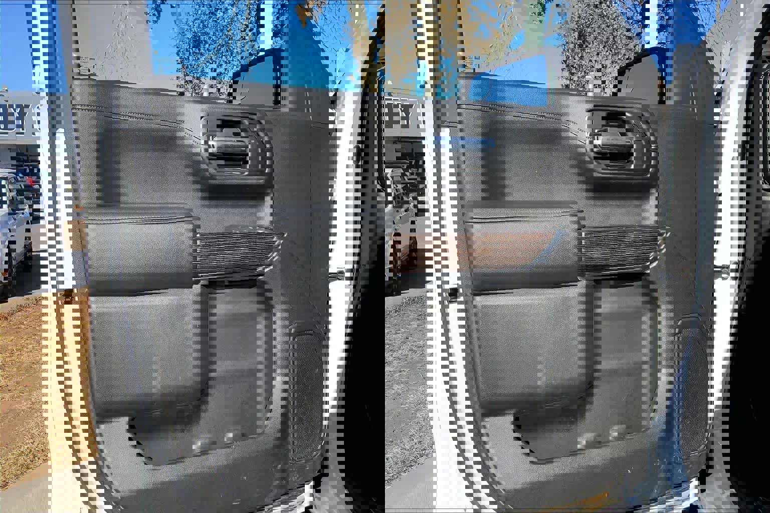 Used 2020 GMC Sierra 1500 Elevation w/ Elevation Value Package image 21