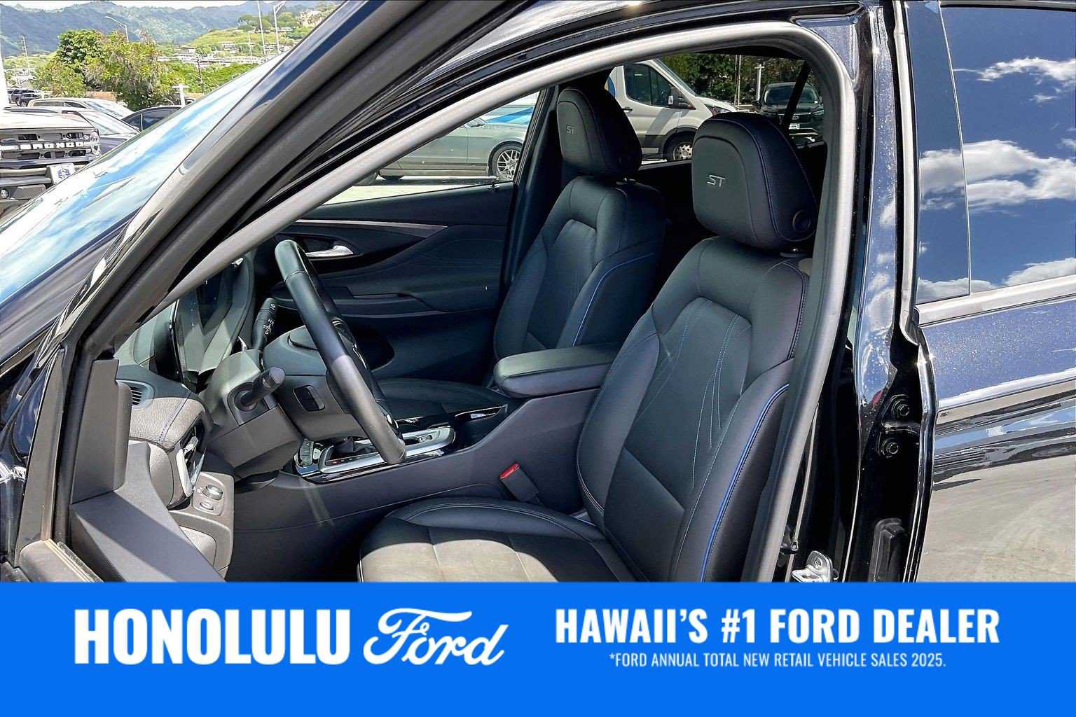 Used 2024 Buick Envista Sport Touring w/ Convenience I Package FWD image 11