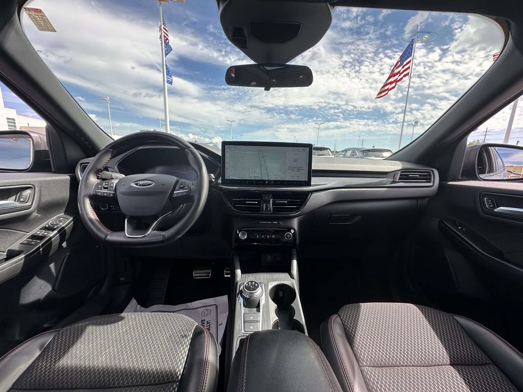 Certified 2024 Ford Escape ST-Line w/ Tech Pack #1 AWD/4WD image 13