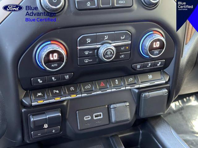 Used 2020 Chevrolet Silverado 1500 High Country w/ Technology Package AWD/4WD image 29