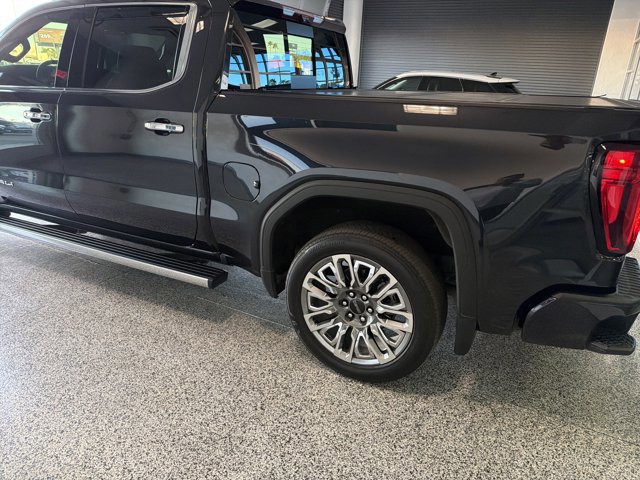 Used 2024 GMC Sierra 1500 Denali Ultimate image 2