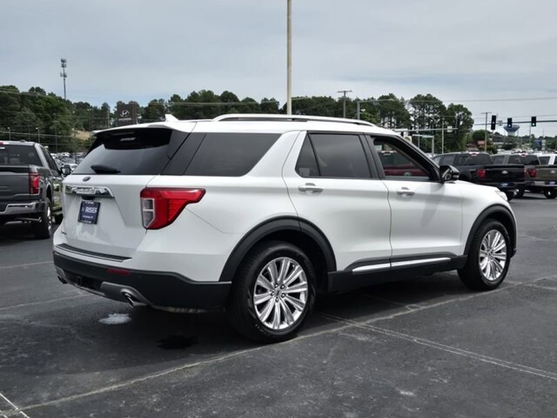 Certified 2023 Ford Explorer Limited w/ Limited Technology Package RWD image 3
