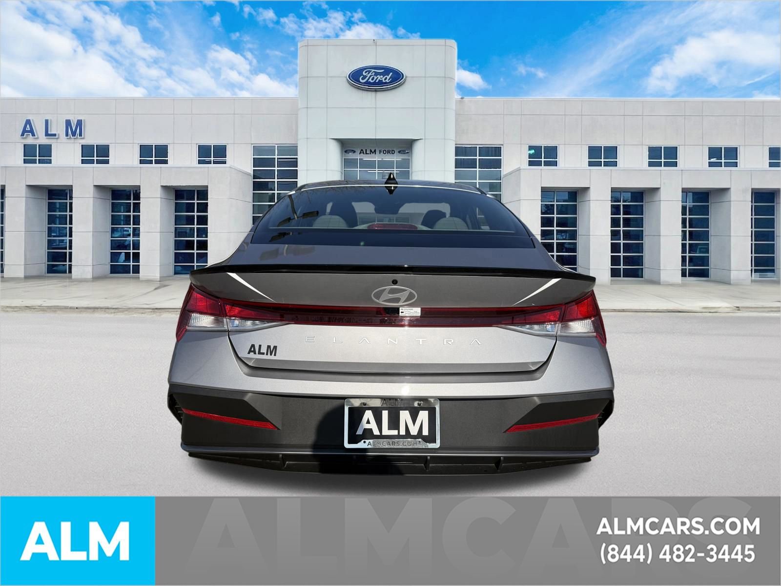 Used 2025 Hyundai Elantra Sport image 6