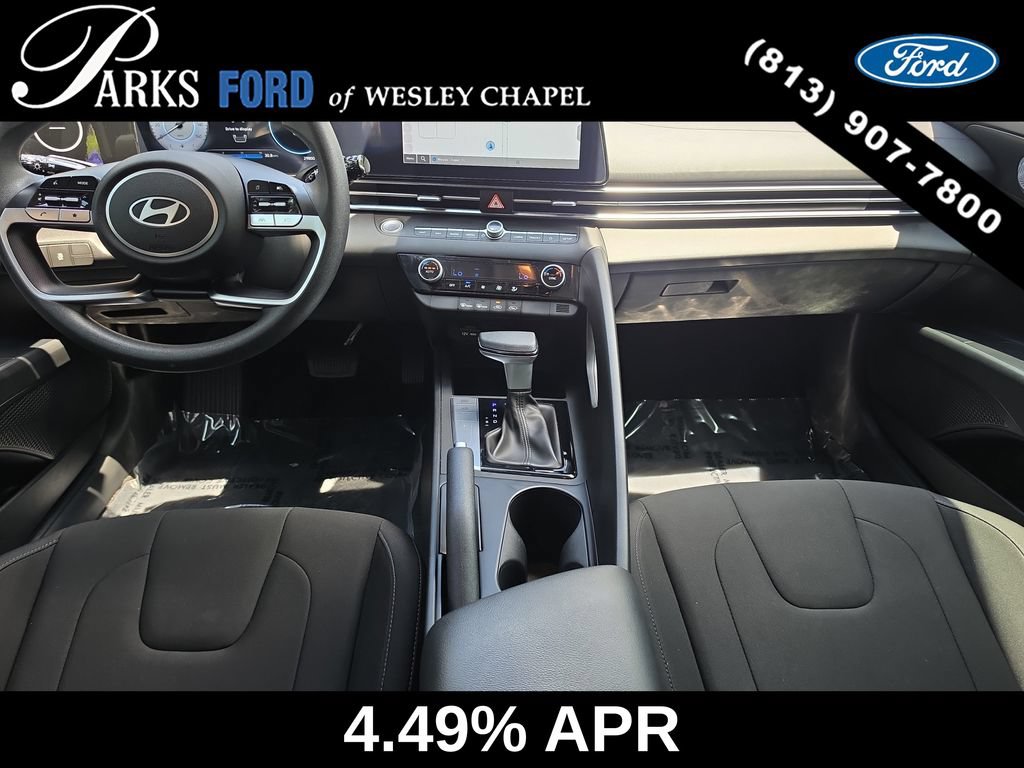Used 2024 Hyundai Elantra SEL FWD image 11