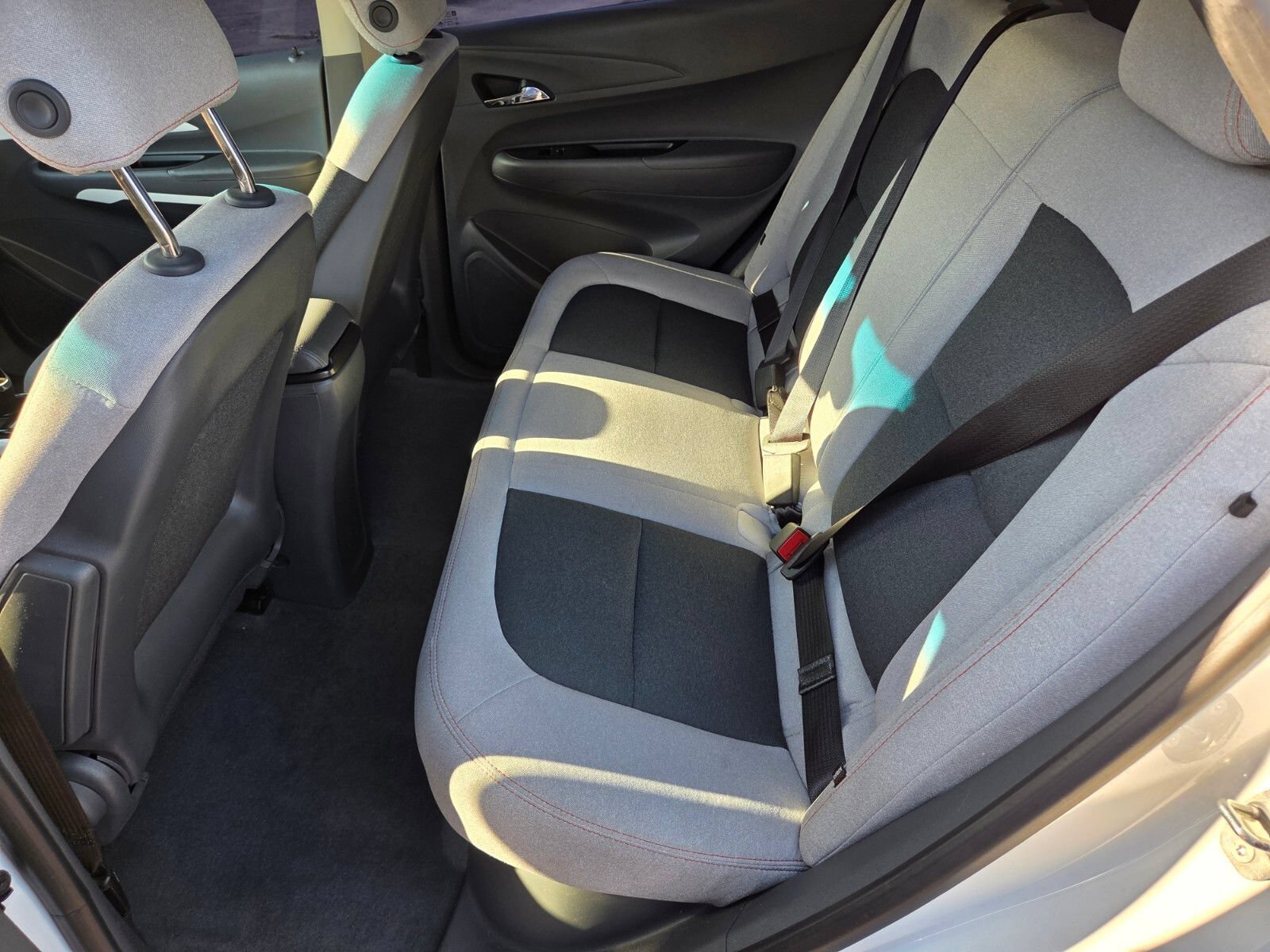 Used 2018 Chevrolet Bolt LT FWD image 11