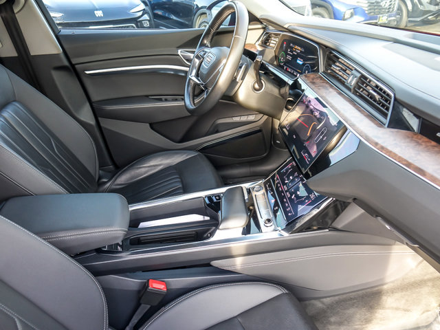 Used 2019 Audi e-tron Premium Plus AWD/4WD image 30