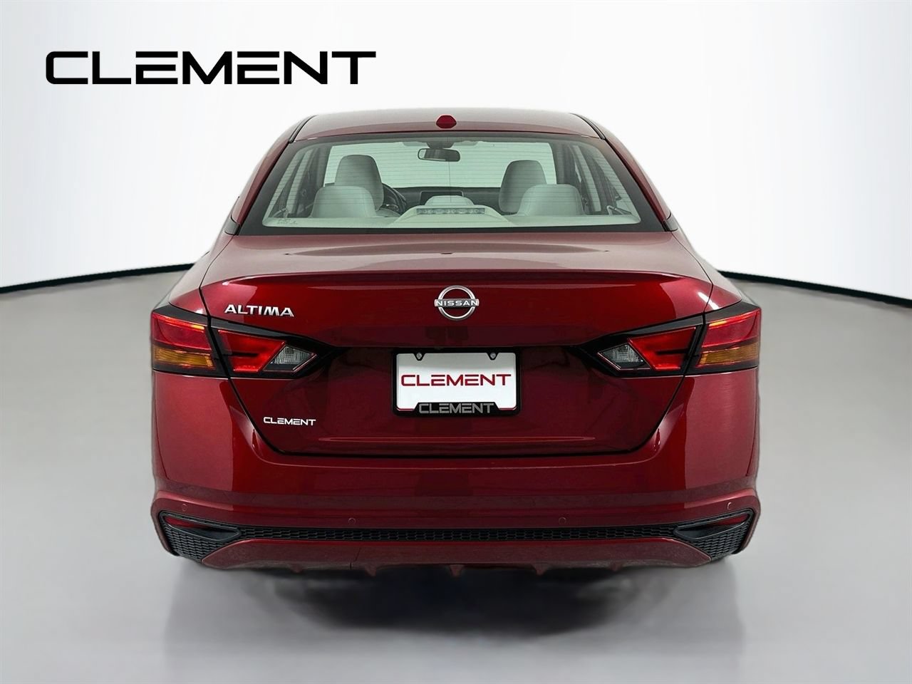 Used 2025 Nissan Altima 2.5 SV FWD image 8