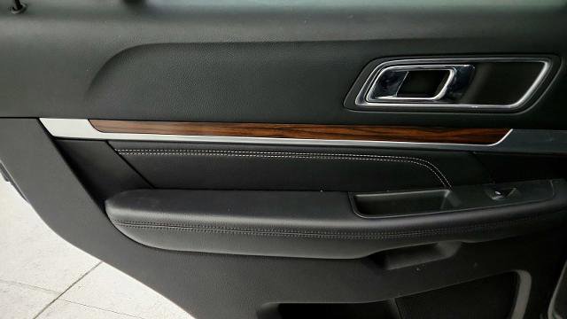 Certified 2019 Ford Explorer Limited w/ Ford Safe & Smart Package AWD/4WD image 23