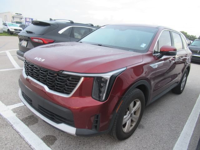 Used 2024 Kia Sorento LX FWD image 3
