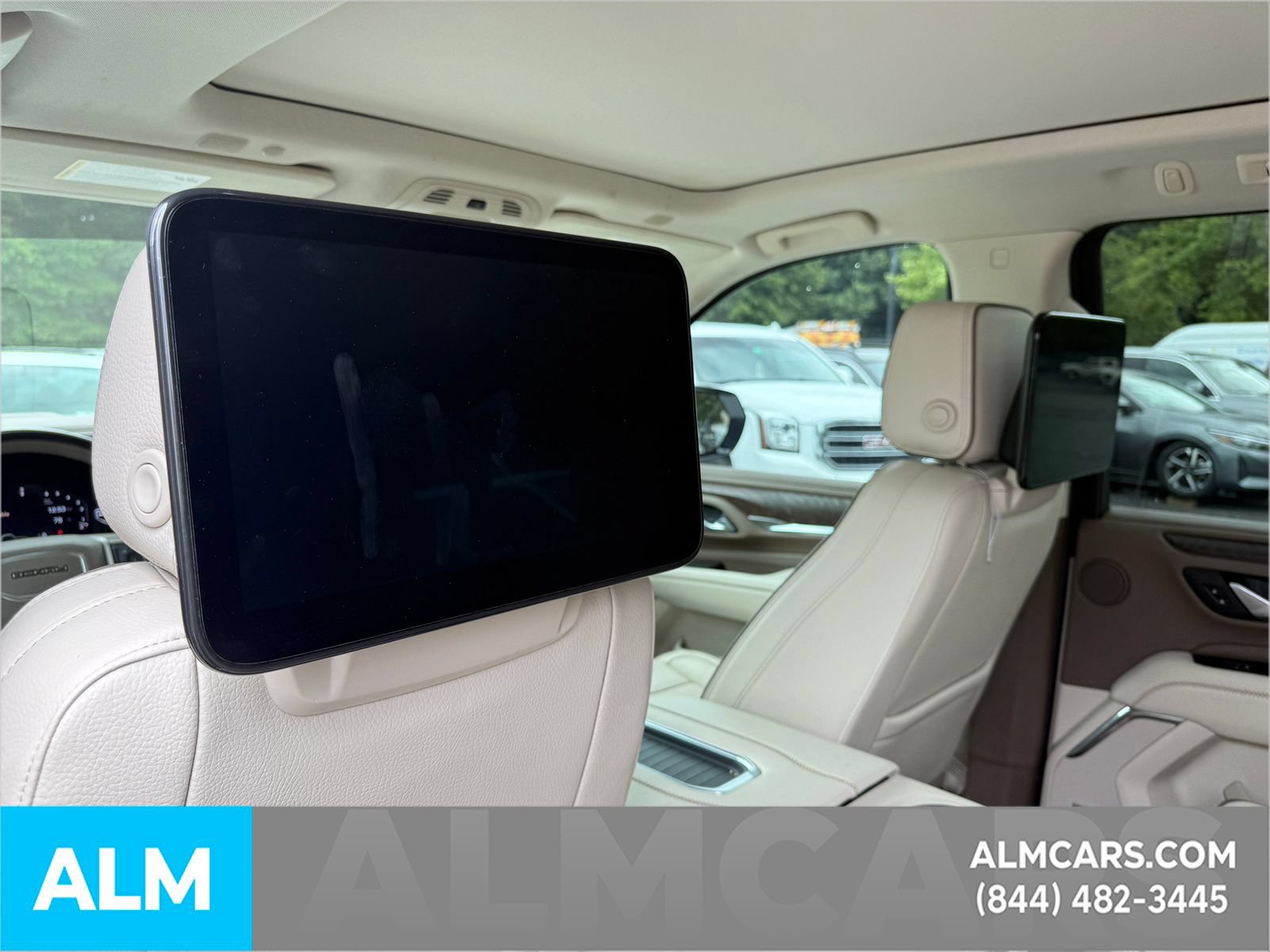 Used 2023 GMC Yukon XL Denali w/ Denali Reserve Package RWD image 14