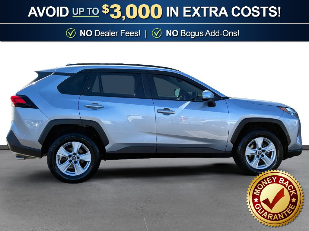 Used 2023 Toyota RAV4 XLE Premium FWD image 8