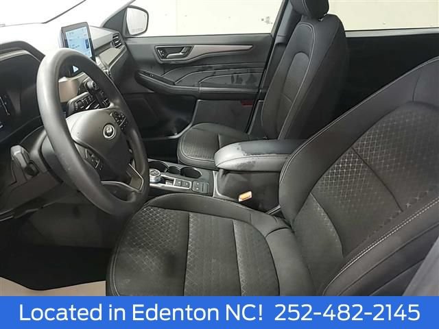 Certified 2025 Ford Escape Active FWD image 13