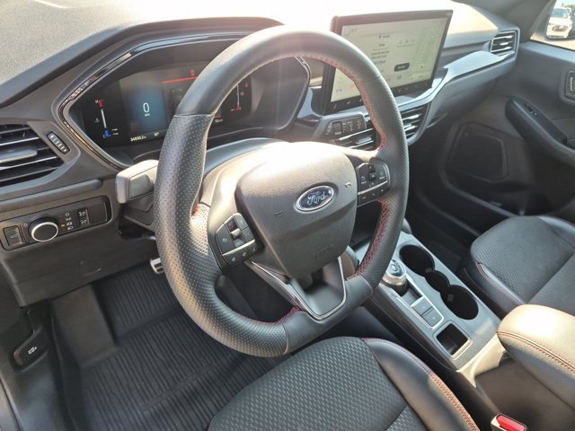 Certified 2023 Ford Escape ST-Line w/ Tech Pack #1 AWD/4WD image 17