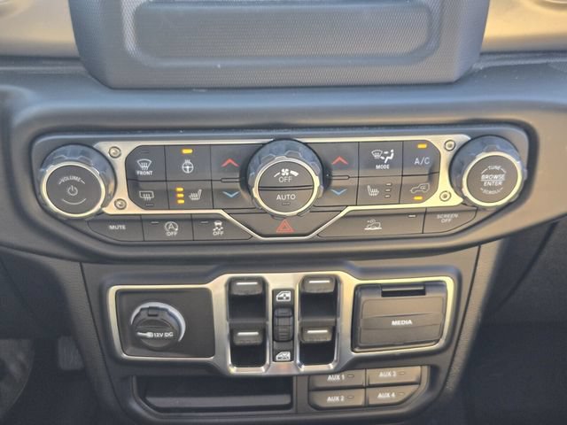 Used 2020 Jeep Gladiator Sport w/ Quick Order Package 24S AWD/4WD image 25