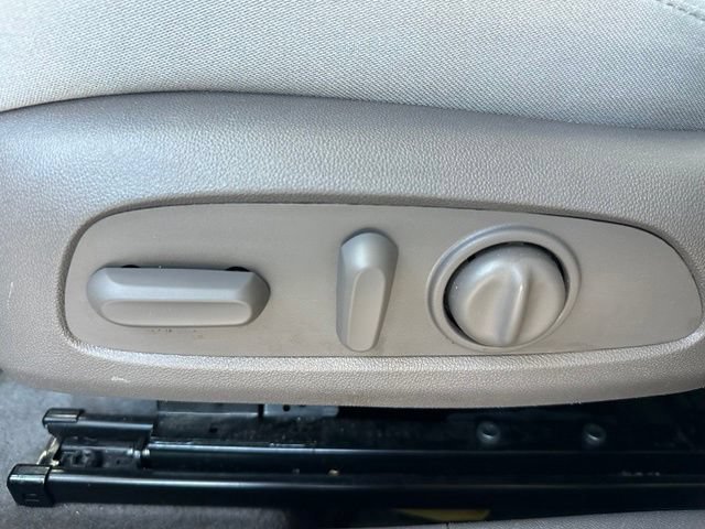 Used 2022 Chevrolet Malibu LT FWD image 25