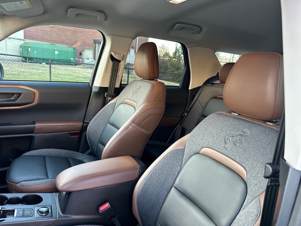 Certified 2024 Ford Bronco Sport Outer Banks w/ Tech Package image 12