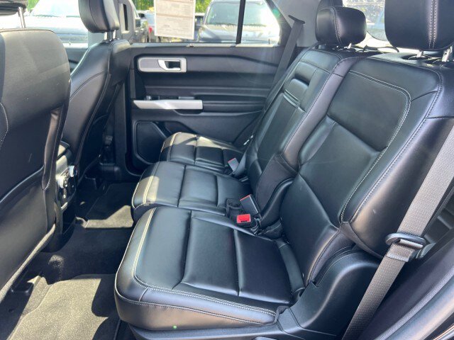 Certified 2021 Ford Explorer XLT w/ Equipment Group 202A AWD/4WD image 20