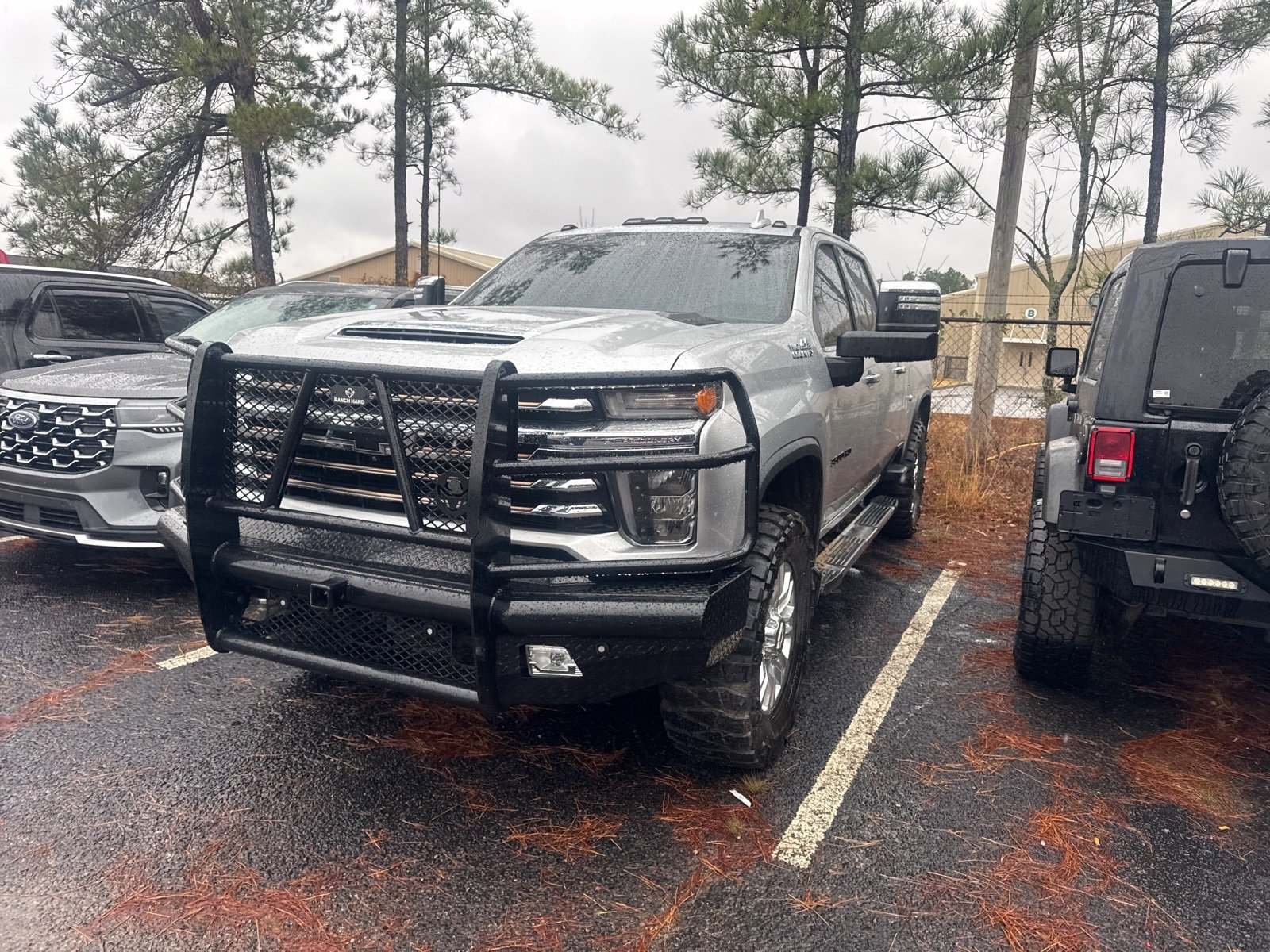 Used 2020 Chevrolet Silverado 3500 High Country w/ LPO, Dark Essentials Package image 3
