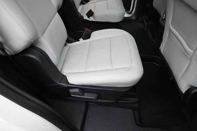 Certified 2025 Ford Explorer Platinum w/ Ultimate Package AWD/4WD image 28