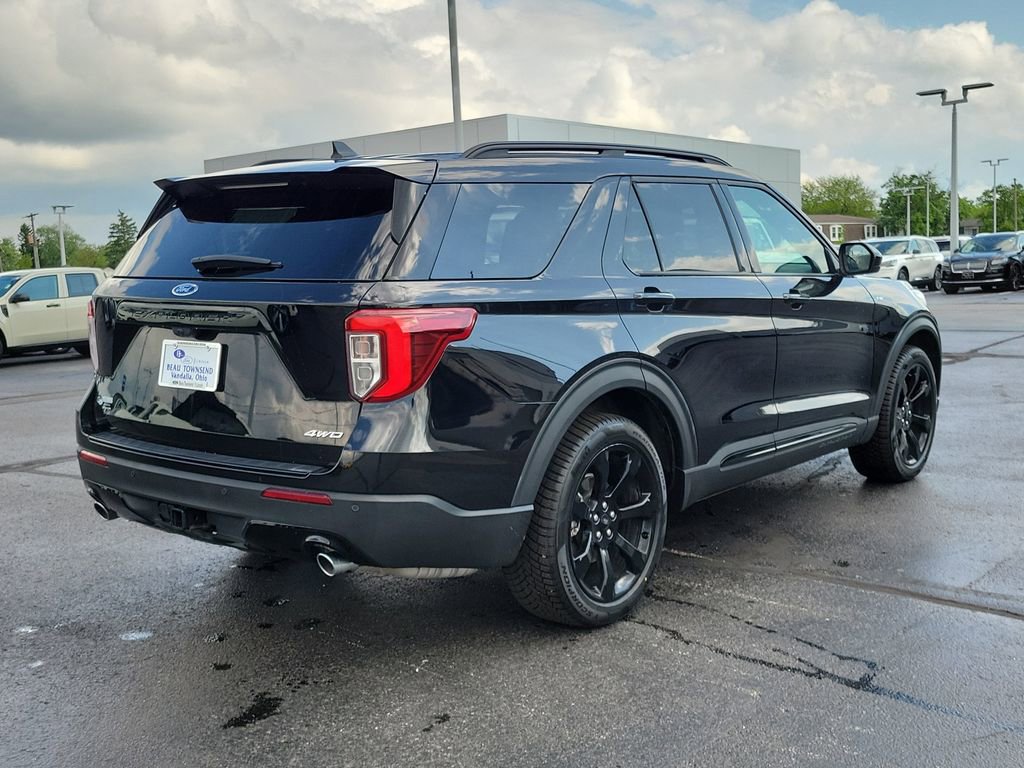 Certified 2024 Ford Explorer ST-Line w/ Class IV Trailer Tow Package AWD/4WD image 4