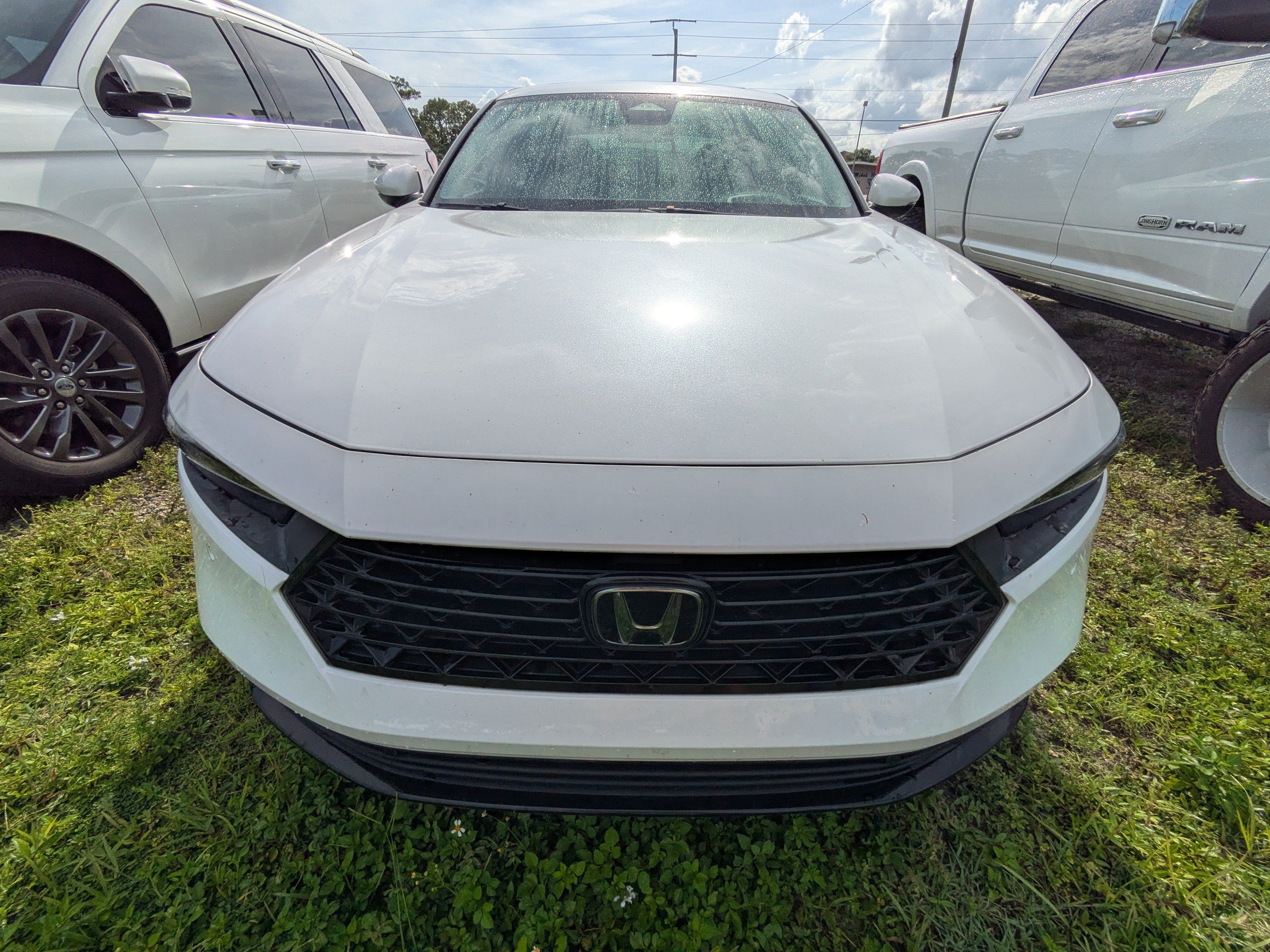 Used 2023 Honda Accord Touring image 3