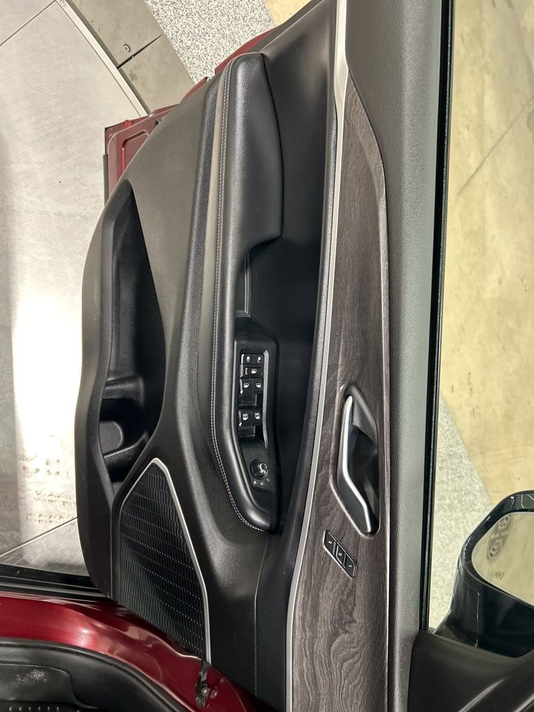 Used 2022 Jeep Grand Cherokee L Limited w/ Luxury Tech Group II image 12