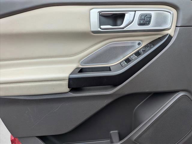 Certified 2020 Ford Explorer Platinum w/ Premium Technology Package AWD/4WD image 10