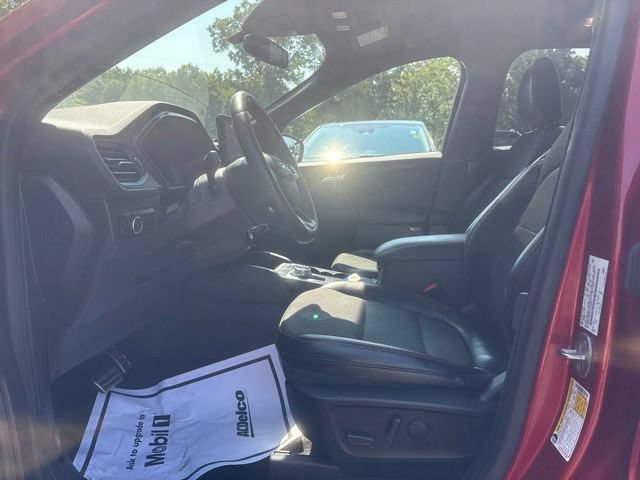 Certified 2023 Ford Escape ST-Line Select w/ Tech Pack #2 AWD/4WD image 18
