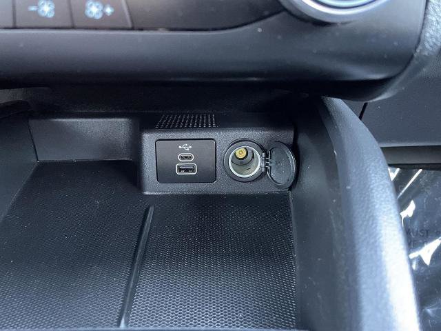 Certified 2025 Ford Escape ST-Line AWD/4WD image 27