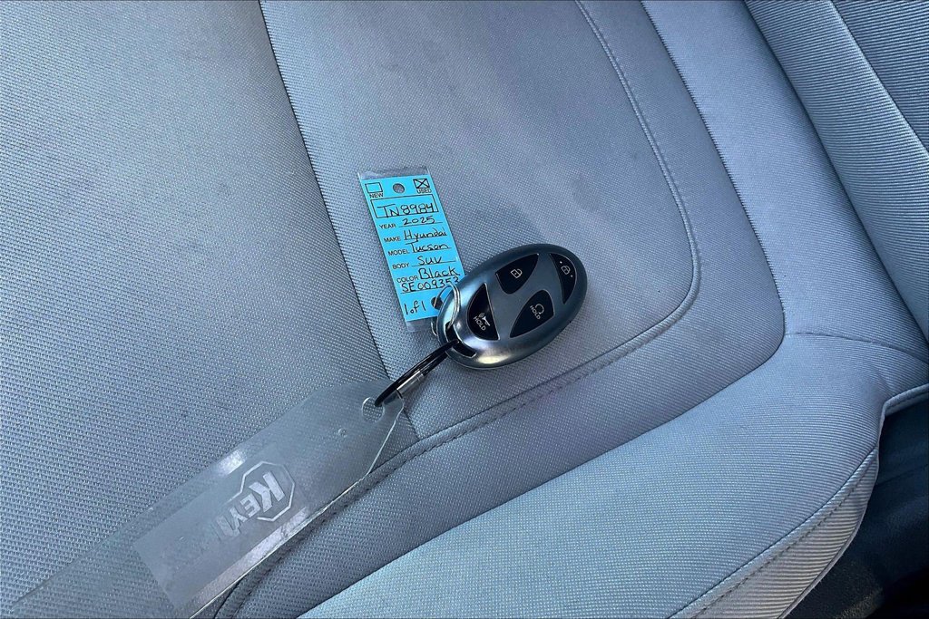 Used 2025 Hyundai Tucson SEL AWD/4WD image 36