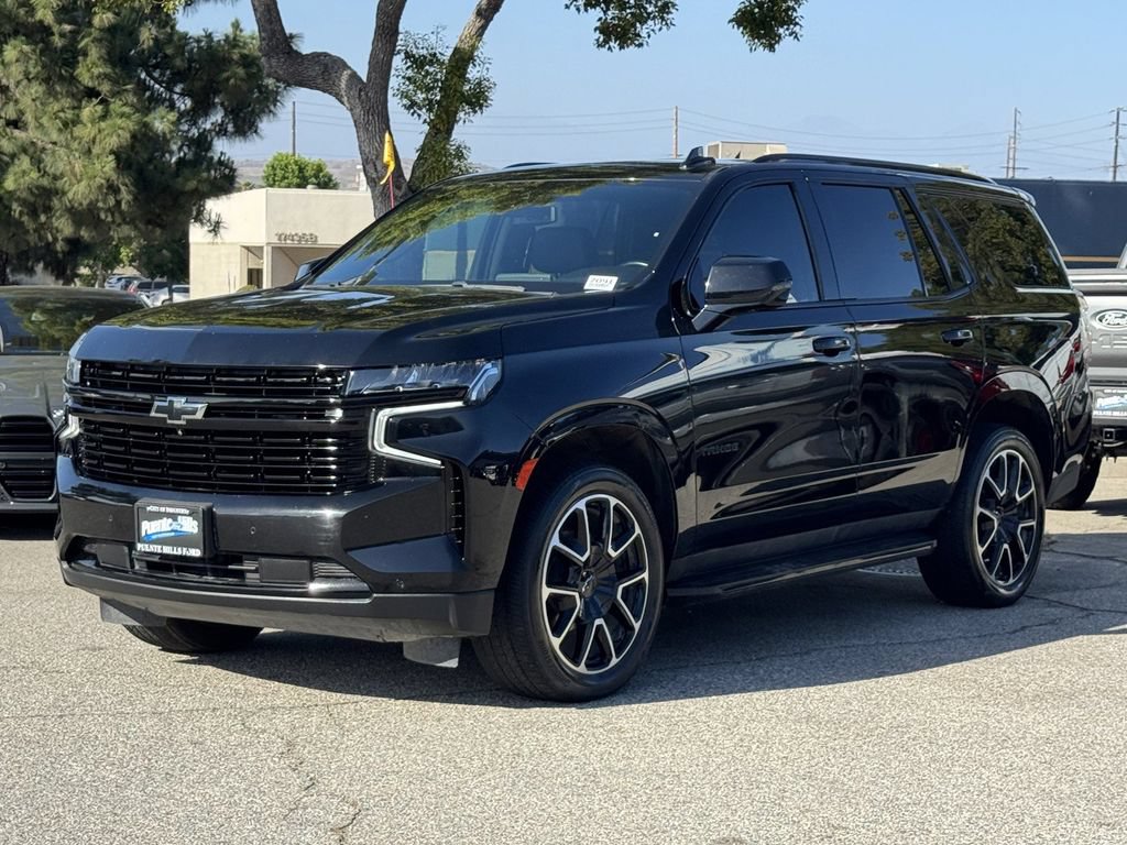 Used 2023 Chevrolet Tahoe RST w/ Luxury Package RWD image 3