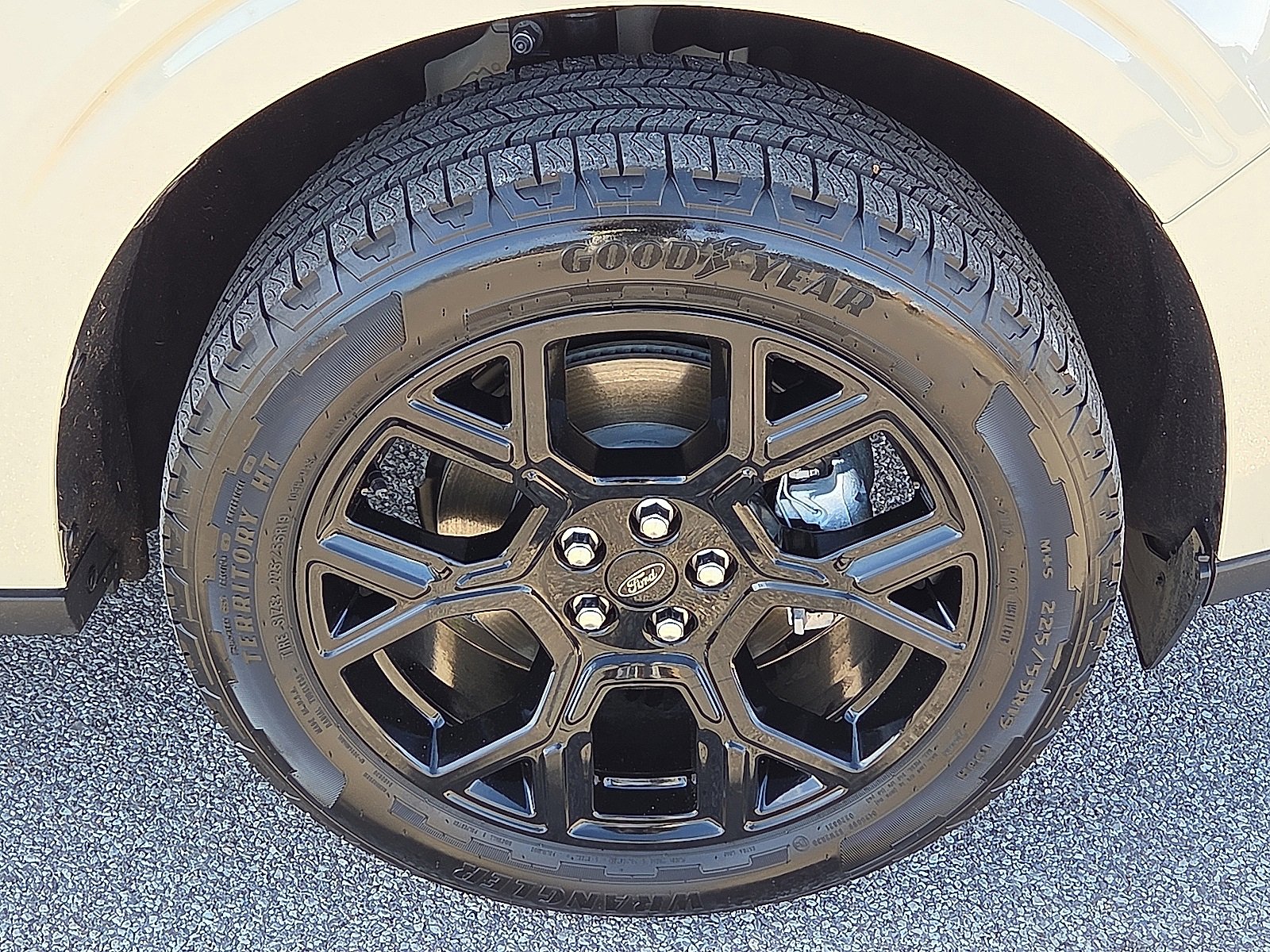 Certified 2025 Ford Maverick Lariat w/ Black Appearance Package image 7