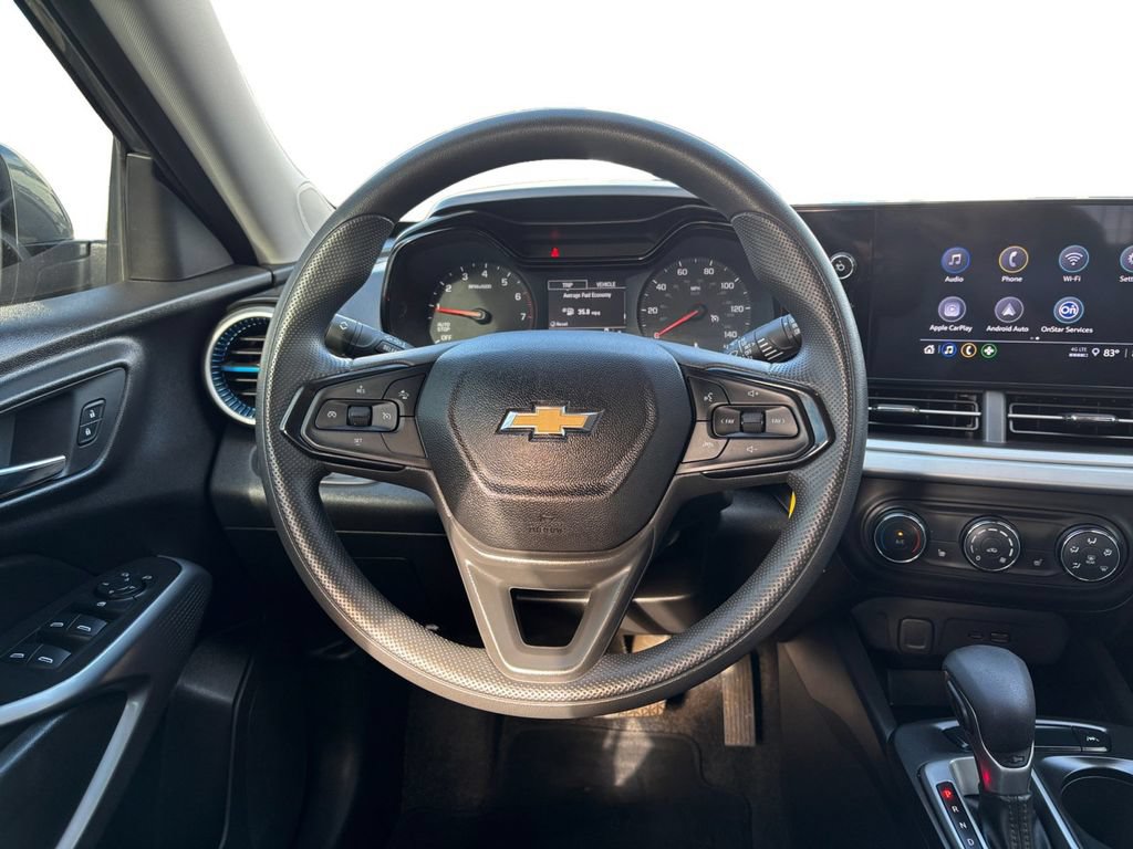 Used 2024 Chevrolet Trax LS w/ LS Convenience Package FWD image 18