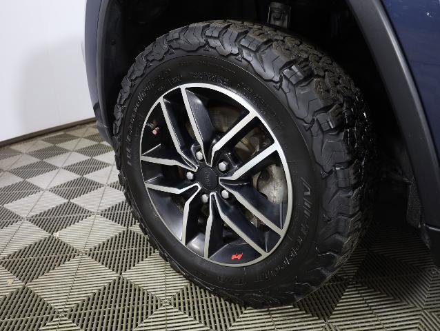 Used 2021 Jeep Grand Cherokee Trailhawk w/ Trailhawk Luxury Group AWD/4WD image 37