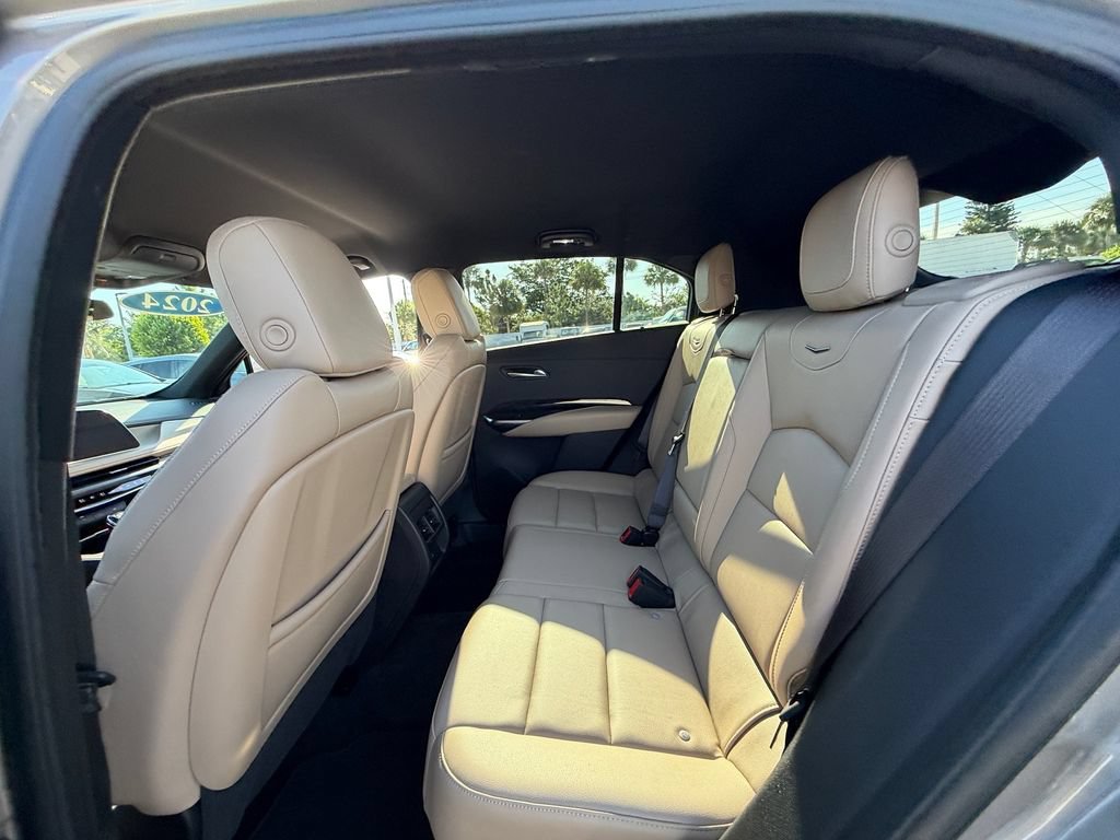 Used 2024 Cadillac XT4 Luxury FWD image 13
