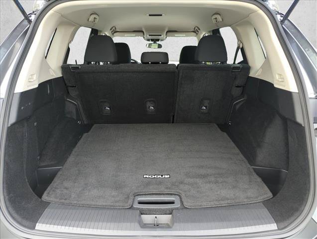 Used 2023 Nissan Rogue S FWD image 6