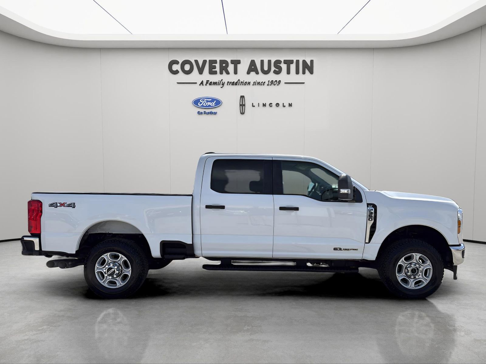 Certified 2025 Ford F350 XLT AWD/4WD image 6