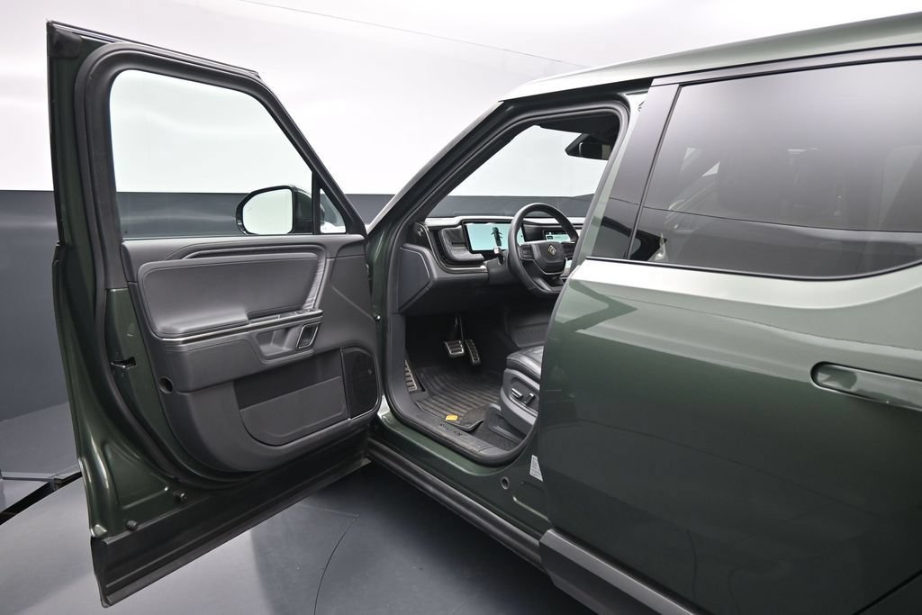 Used 2022 Rivian R1T Adventure AWD/4WD image 9