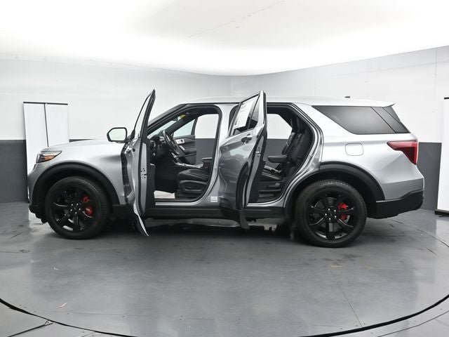Certified 2022 Ford Explorer ST w/ Equipment Group 401A AWD/4WD image 36