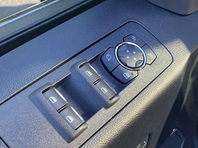 Certified 2018 Ford F150 Platinum w/ Equipment Group 701A Luxury image 19