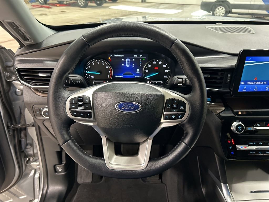 Certified 2023 Ford Explorer Limited w/ Equipment Group 301A image 17