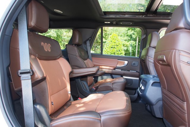 Certified 2025 Ford Expedition King Ranch AWD/4WD image 14