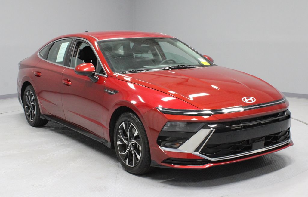 Used 2024 Hyundai Sonata SEL FWD image 1