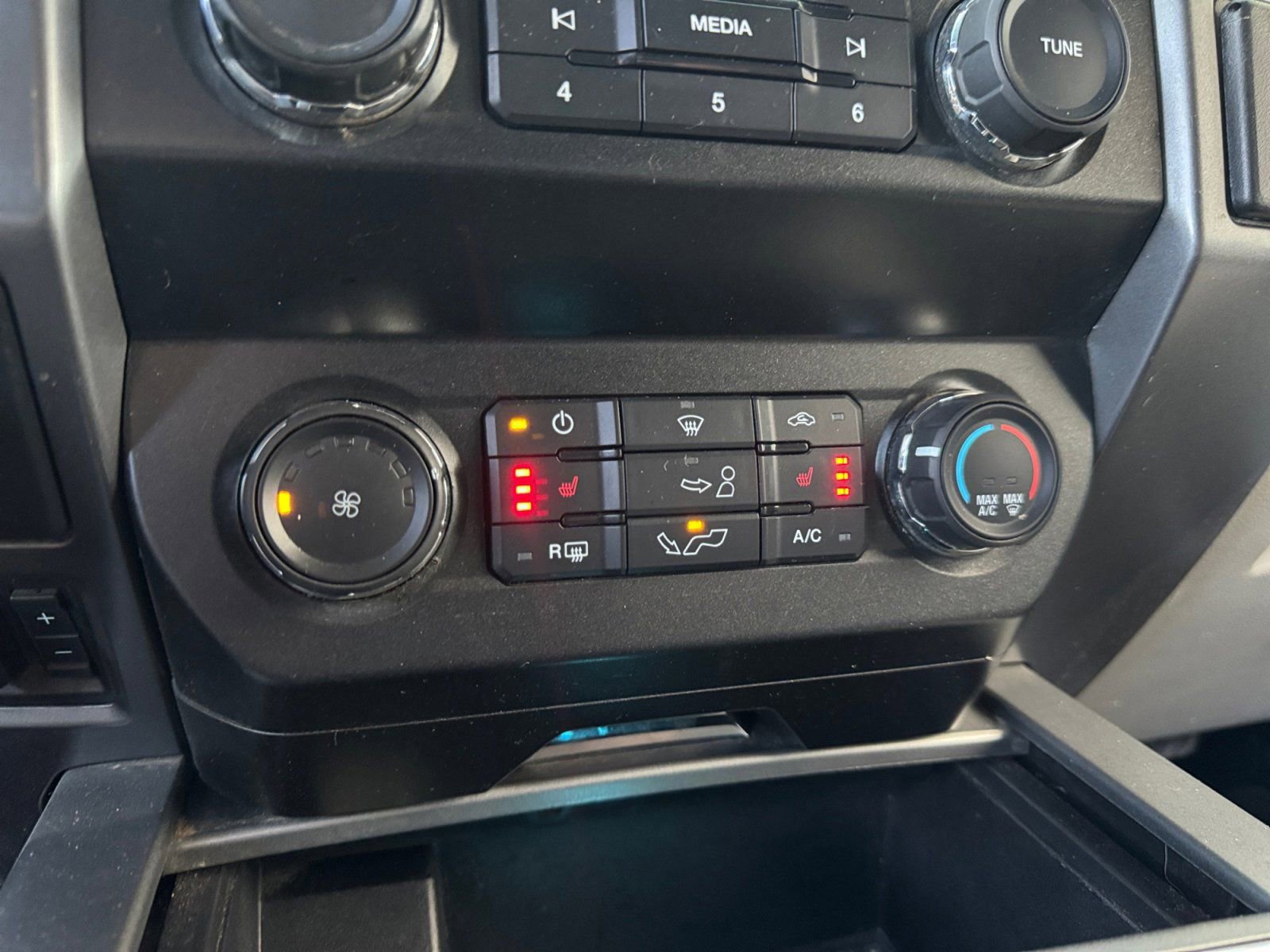 Certified 2020 Ford F150 XLT w/ Equipment Group 302A Luxury image 27