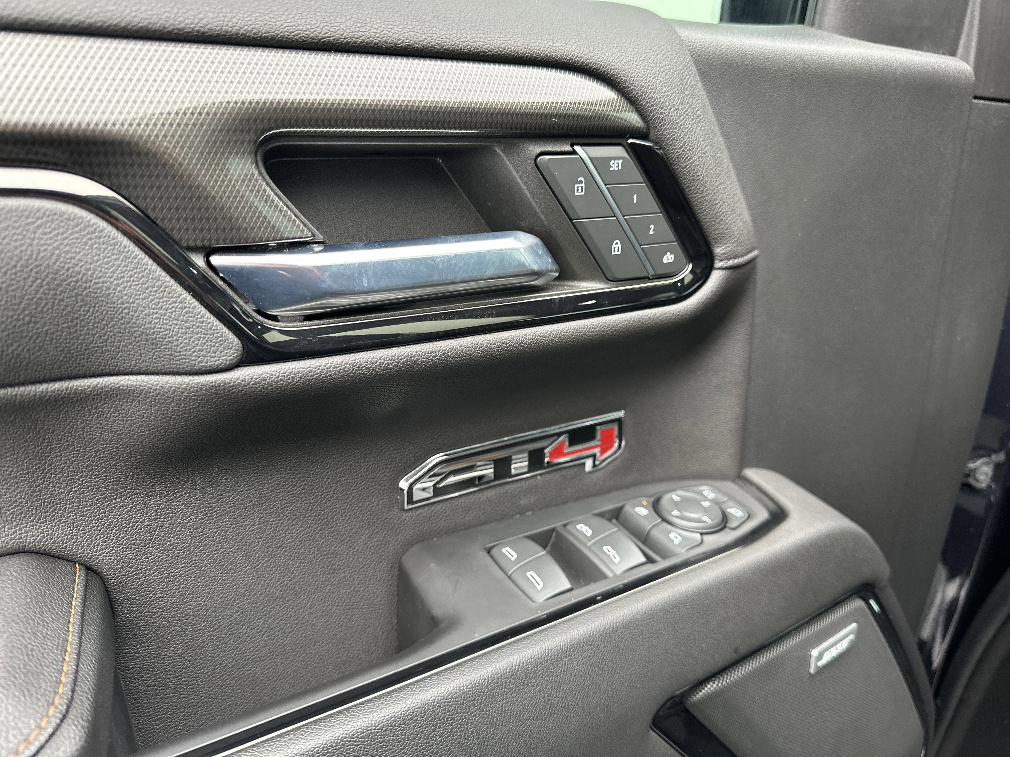 Used 2023 GMC Sierra 1500 AT4 w/ AT4 Premium Package image 15