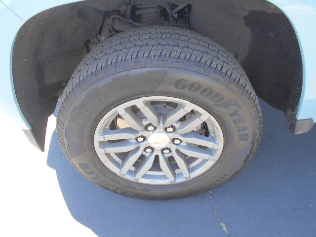 Used 2025 Chevrolet Colorado LT w/ LT Convenience Package AWD/4WD image 18