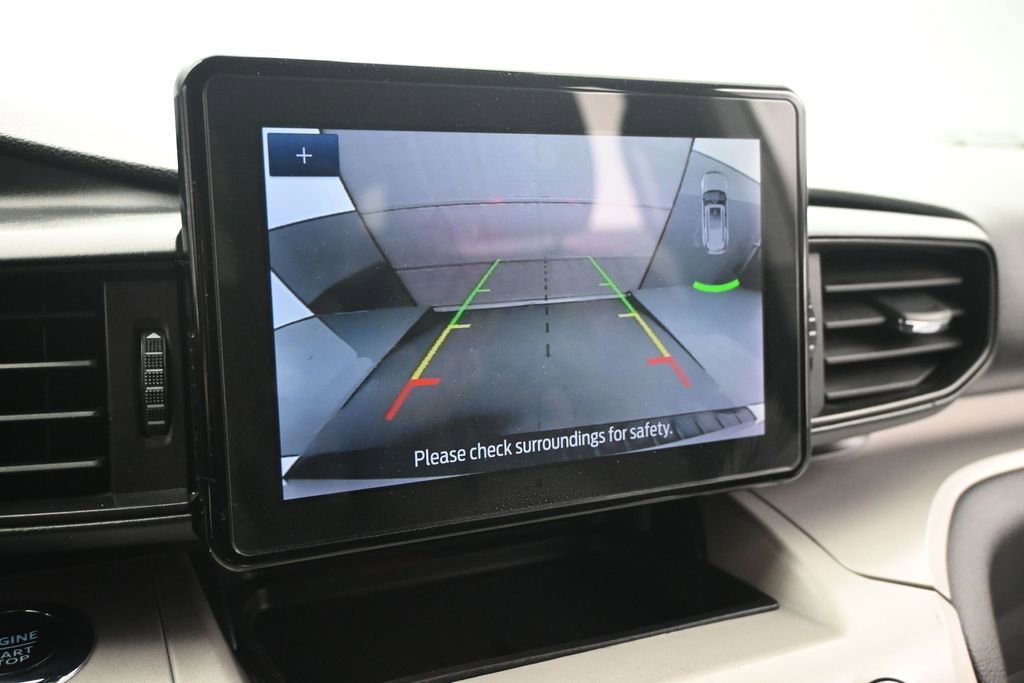 Certified 2023 Ford Explorer XLT RWD image 16